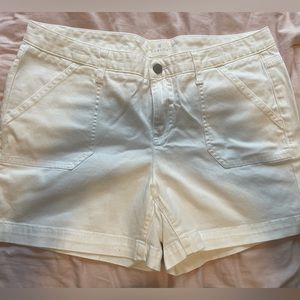 Excellent condition white size 12 shots